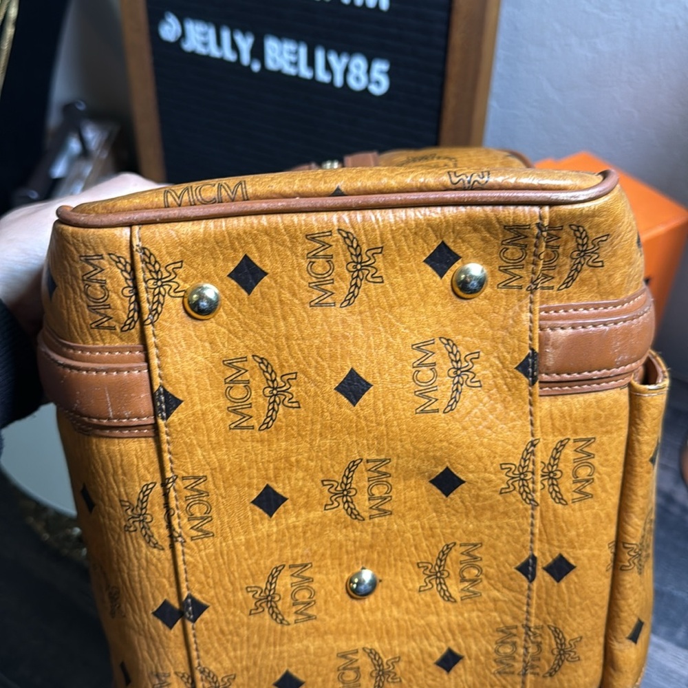 !!!!SOLD!!!! MCM Tan and Brown Satchel with Iconic Monogram - Picture 11 of 17